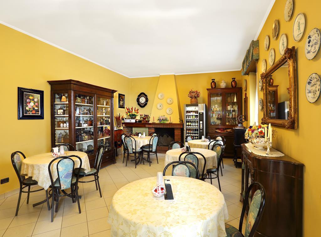 Albergo Il Gufo Parma Eksteriør billede
